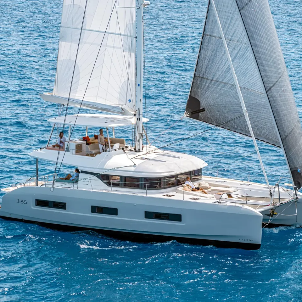 Lagoon Lagoon 55