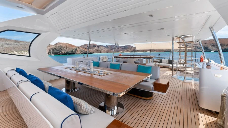 Upper Deck