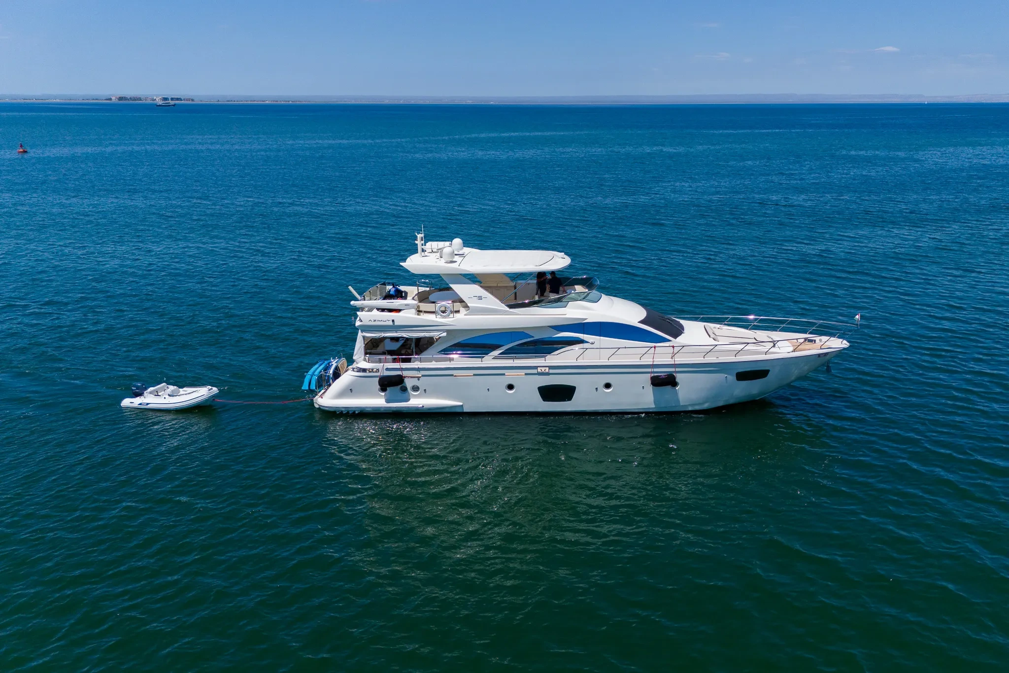 Jumbo 75 exterior · Yates México · La Paz BCS