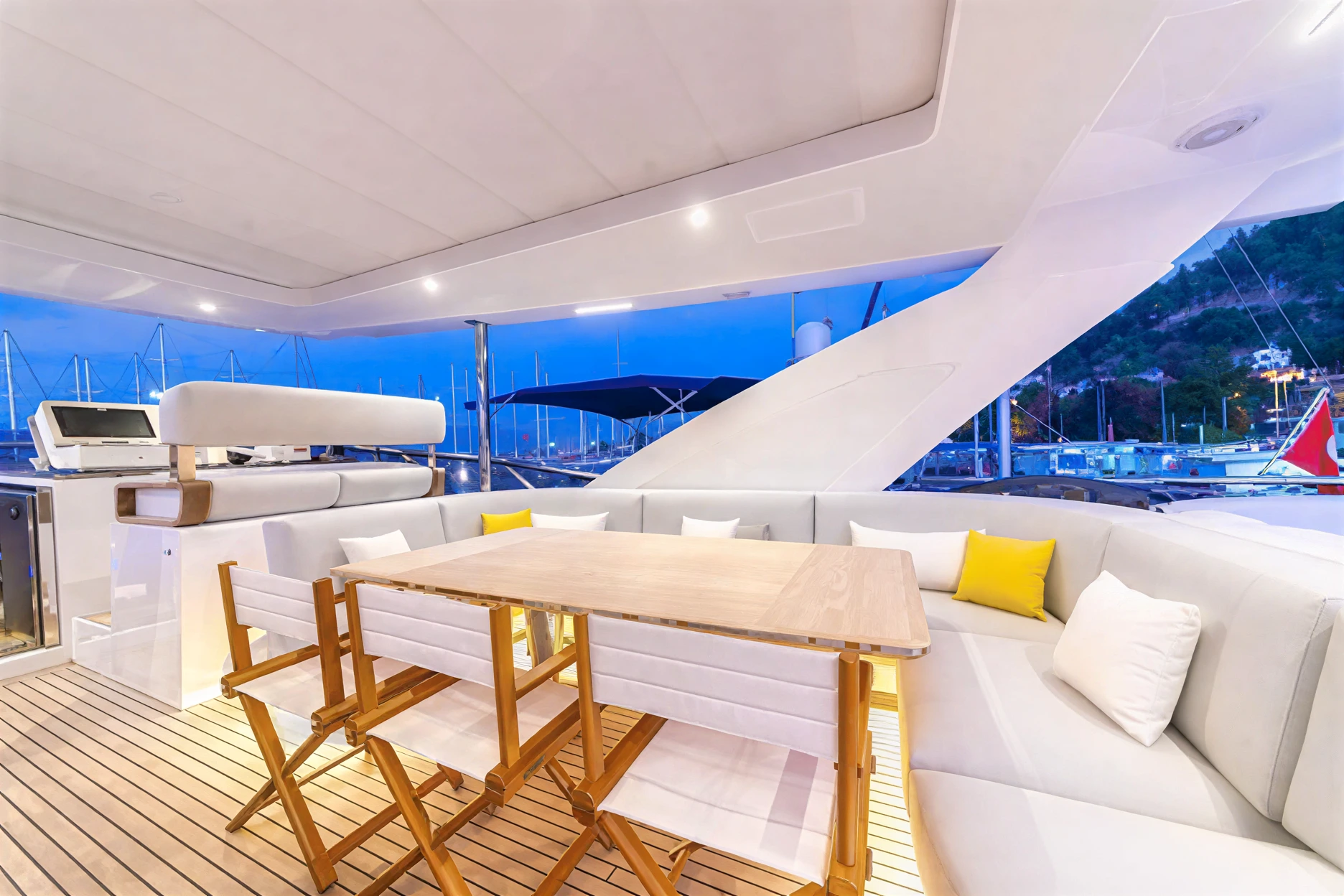 Flybridge