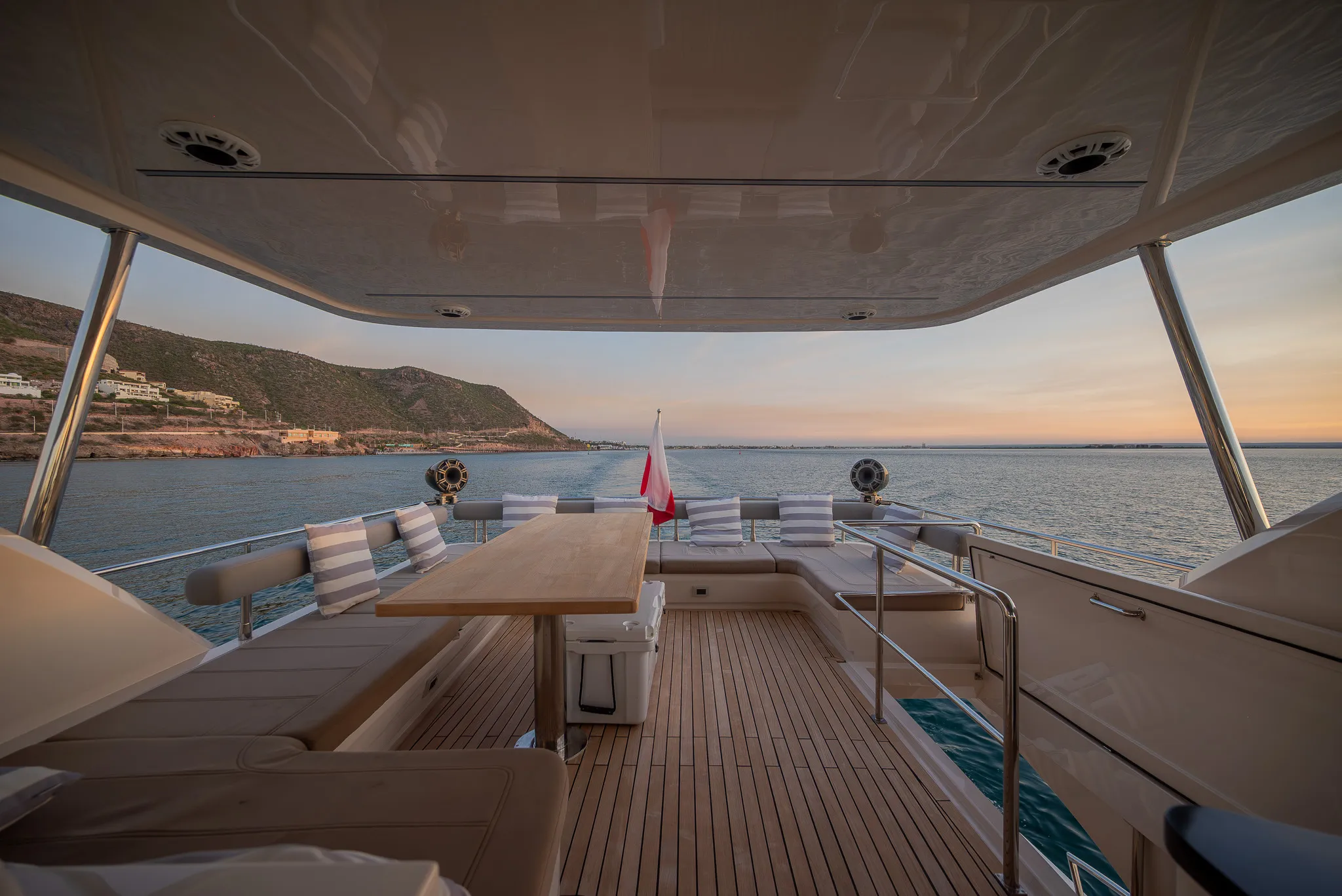 Baltra 68 Aftdeck Flybridge 03 · Yates México · La Paz BCS