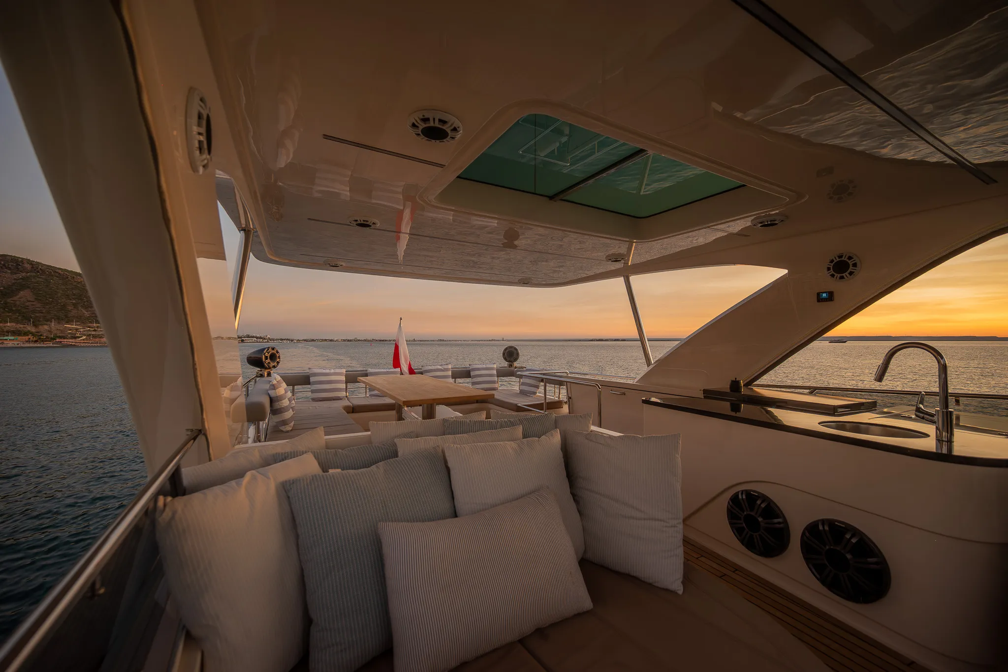 Baltra 68 Aftdeck Flybridge 04 · Yates México · La Paz BCS