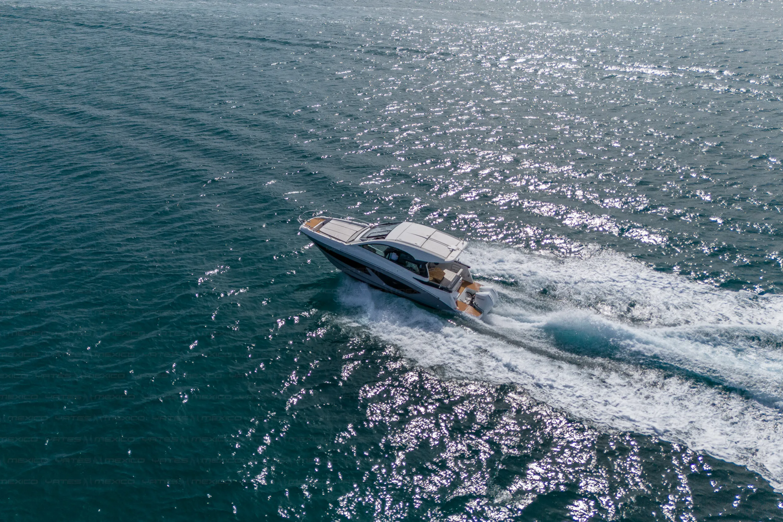 Day cruiser de lujo 36 ft · Yates México · La Paz BCS