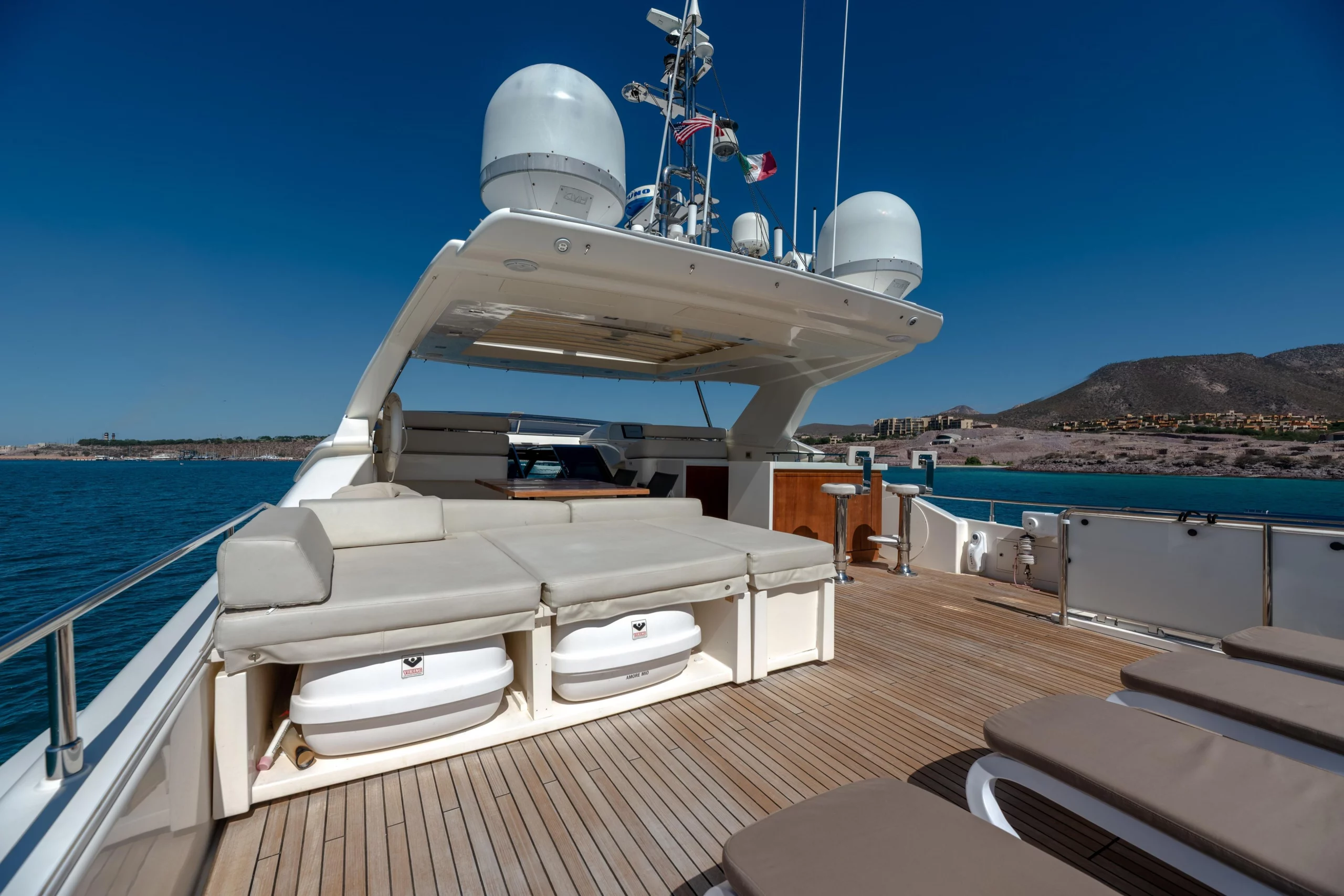 Mega Yacht Custom Line 100' en venta · Yates México · La Paz BCS