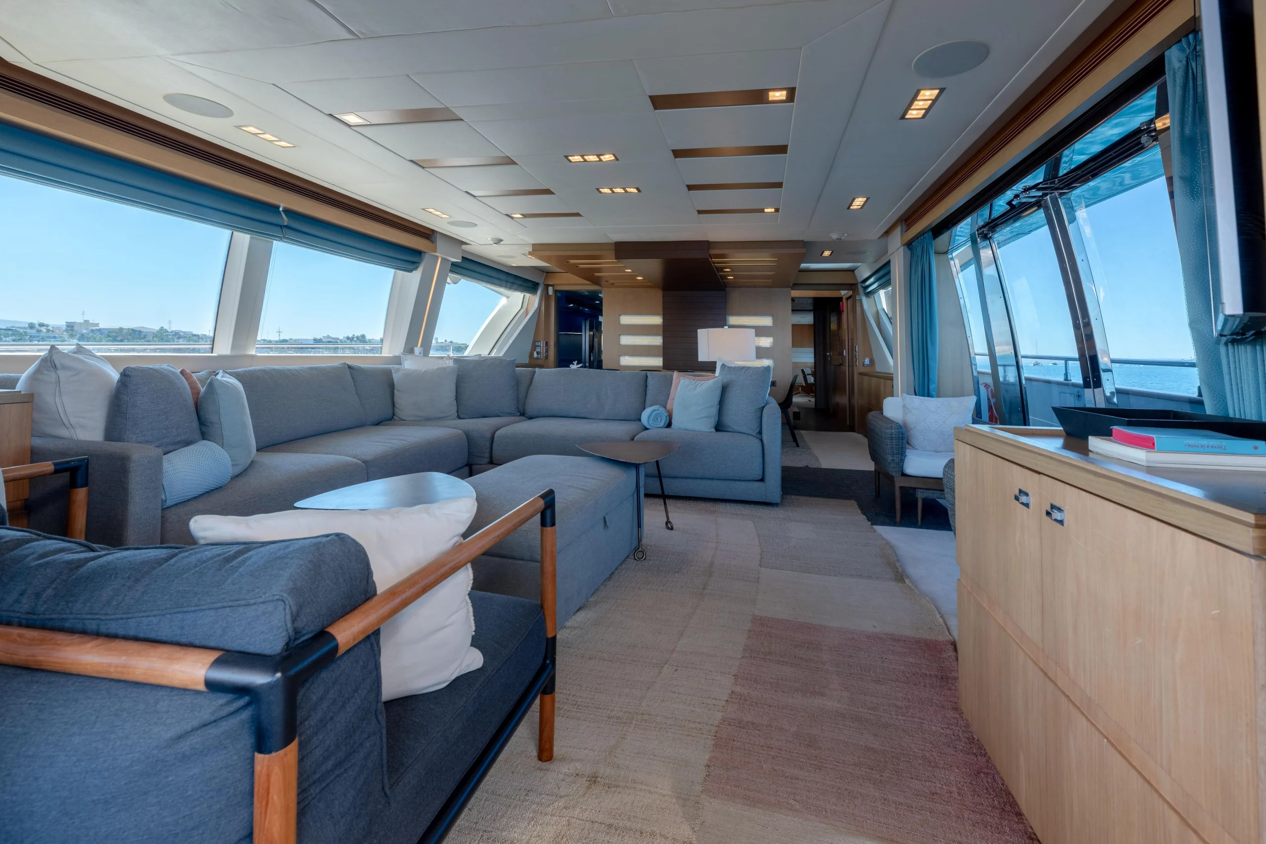 Mega Yacht Custom Line 100' en venta · Yates México · La Paz BCS