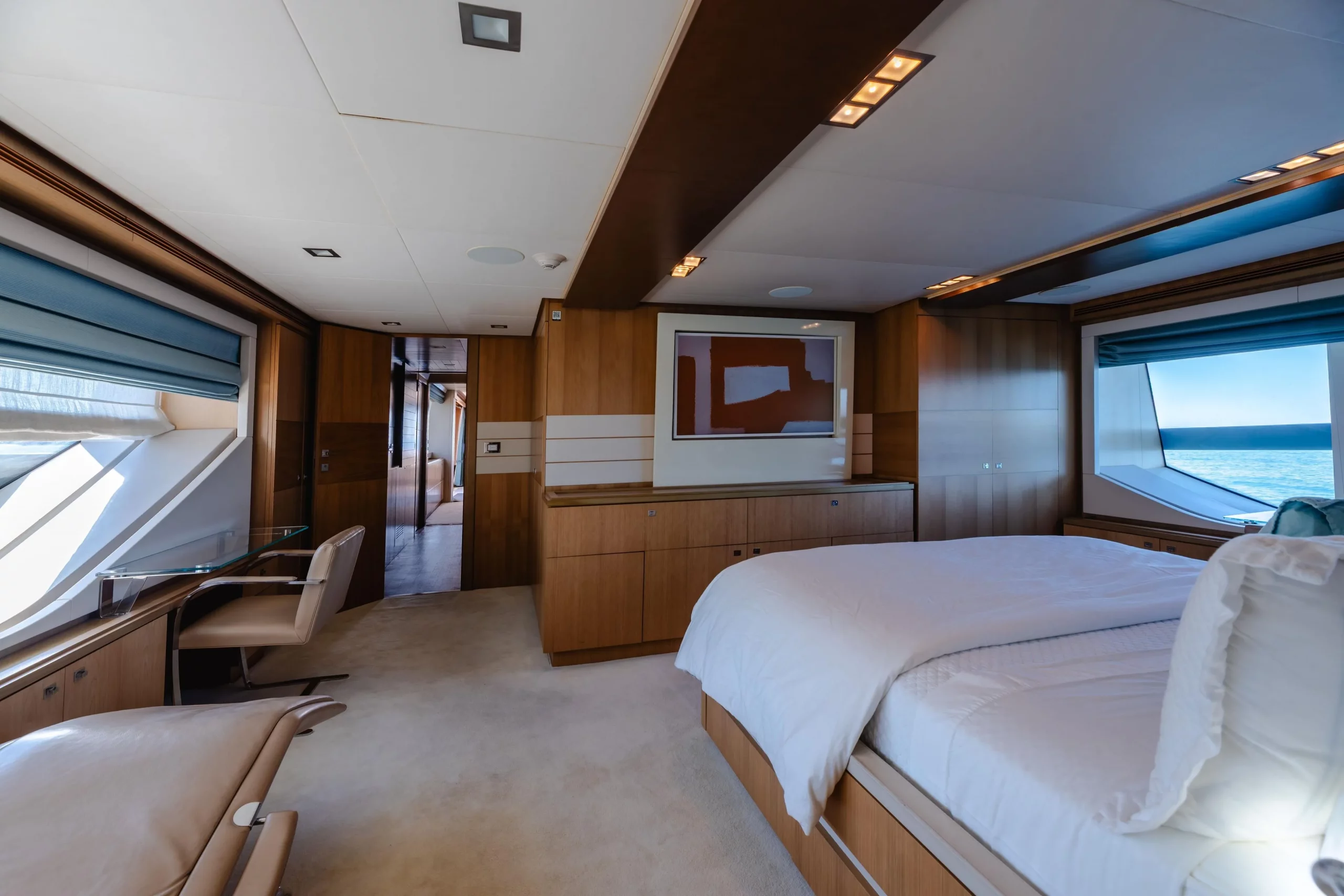 Mega Yacht Custom Line 100' en venta · Yates México · La Paz BCS