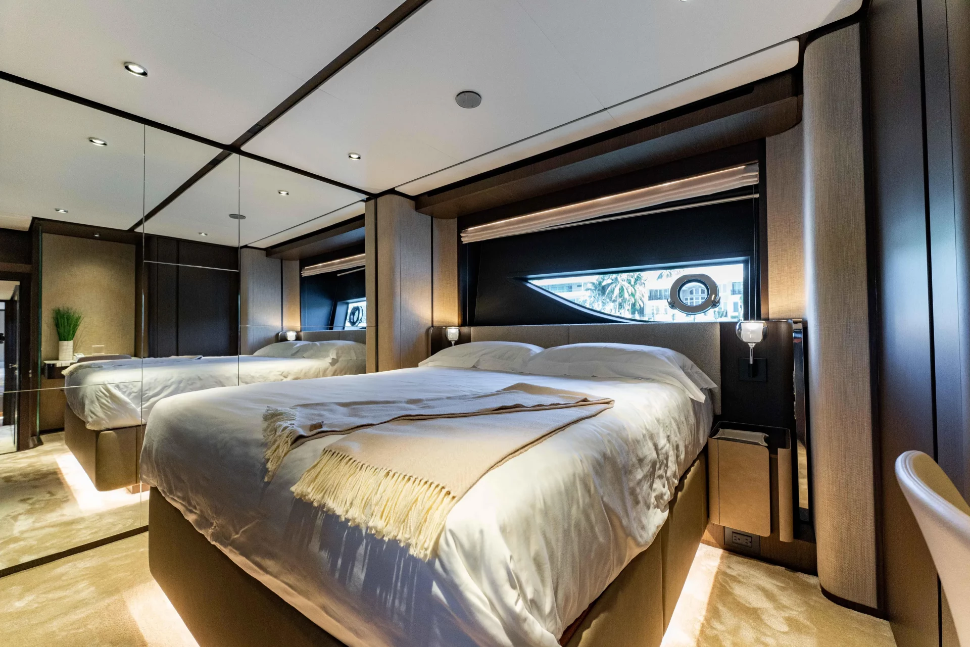 Motor Yacht de lujo 86 ft · Yates México