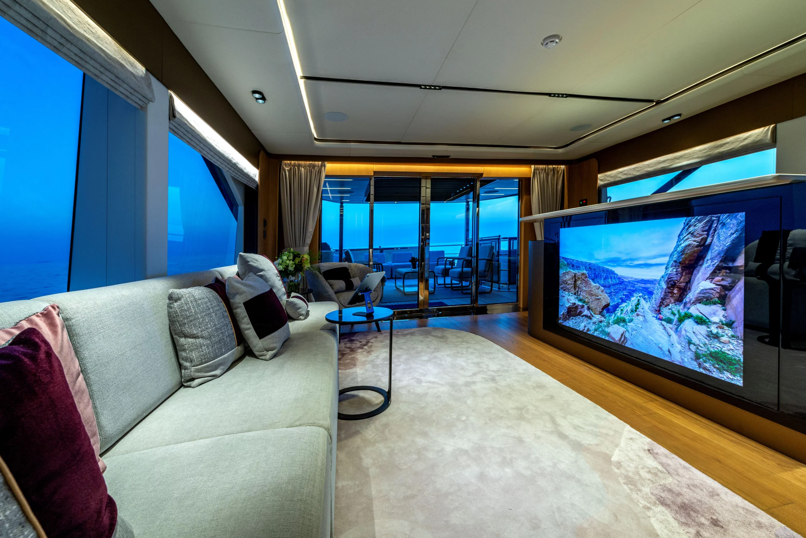 Majesty 111 motor yacht nuevo en venta · Yates México · Puerto Vallarta