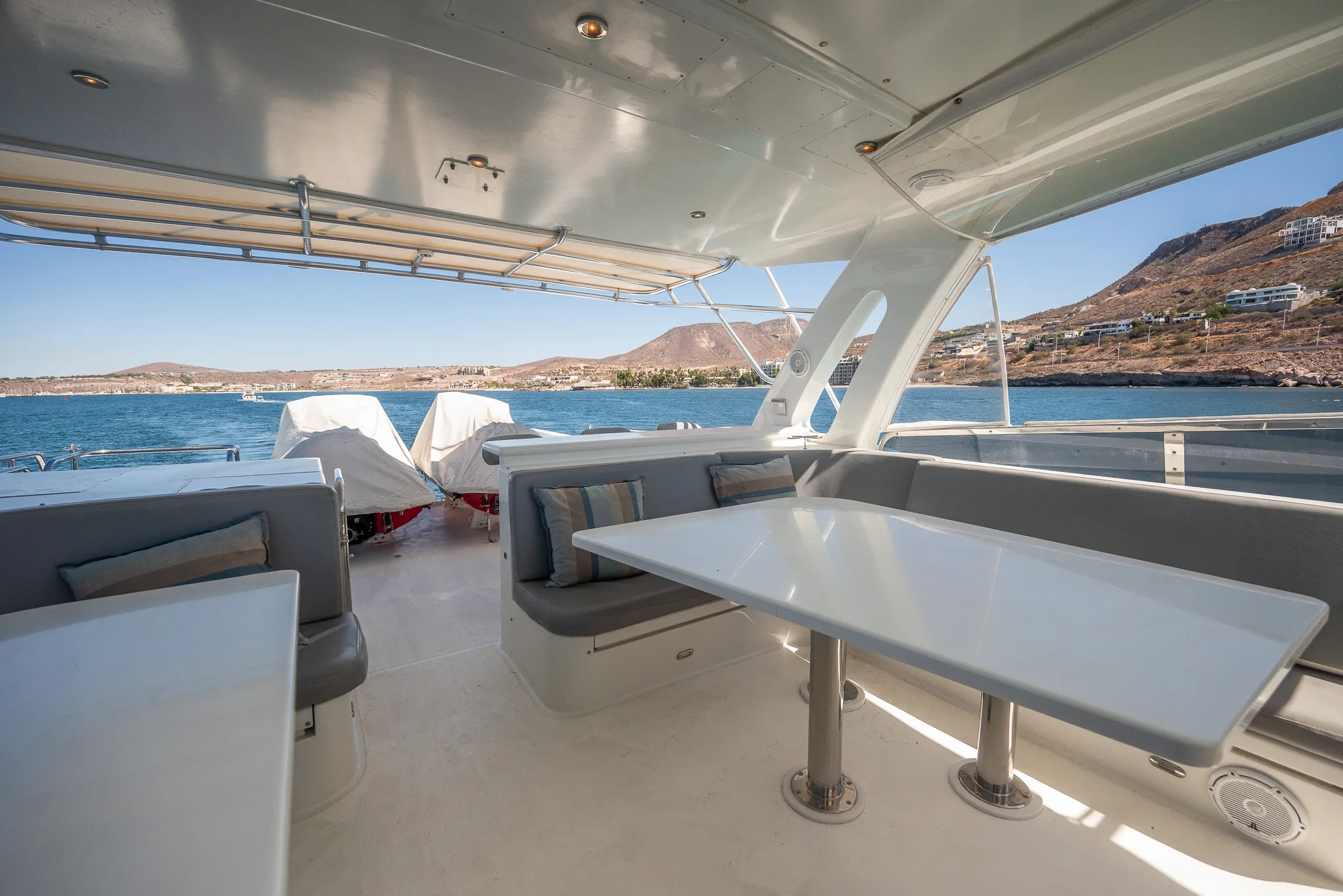 Cheoy Lee Bravo 82 Mijito · Yates México · La Paz BCS · Flybridge & Decks 11
