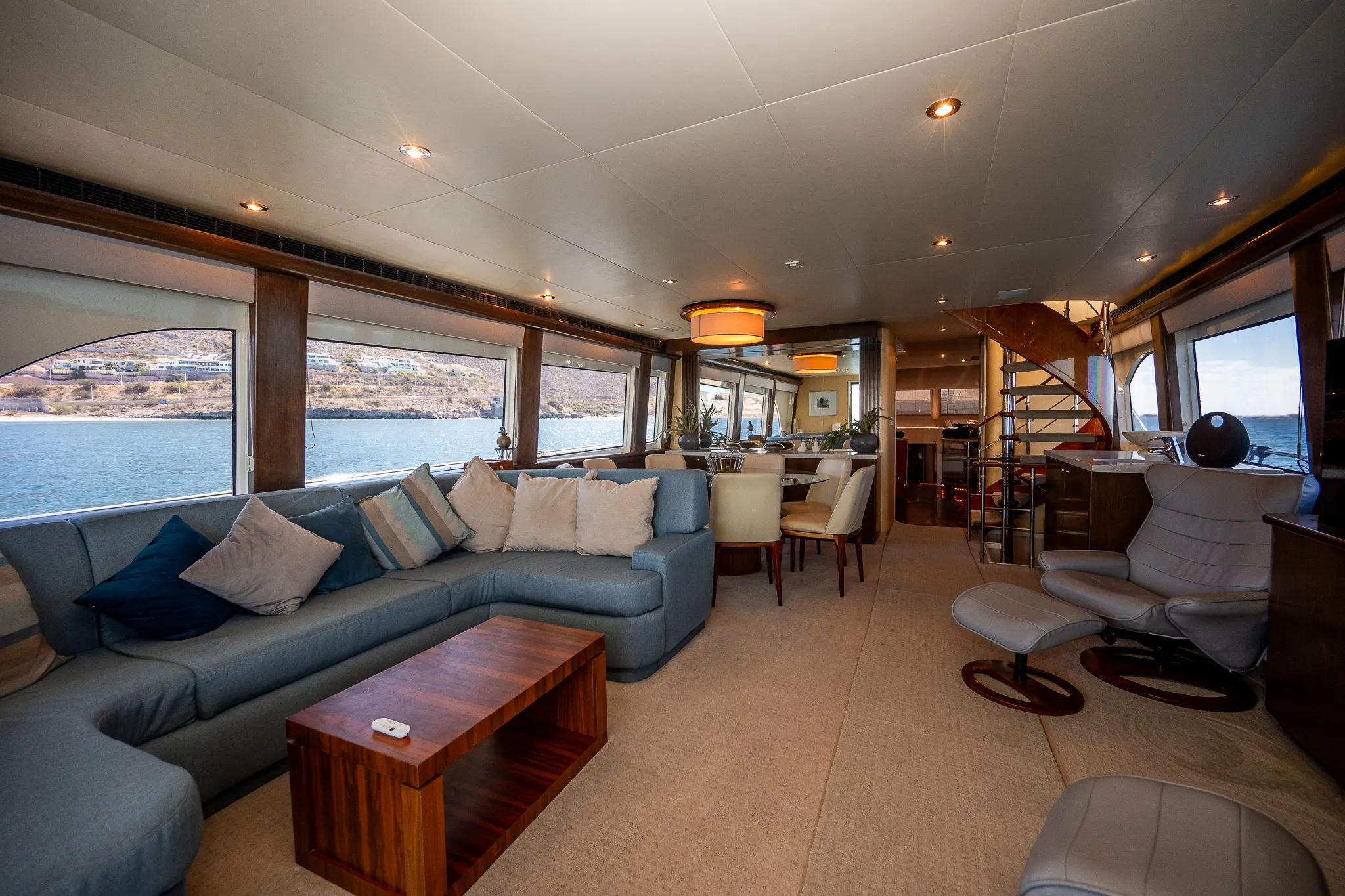 Cheoy Lee Bravo 82 Mijito · Yates México · La Paz BCS · Interior & Main Saloon 10