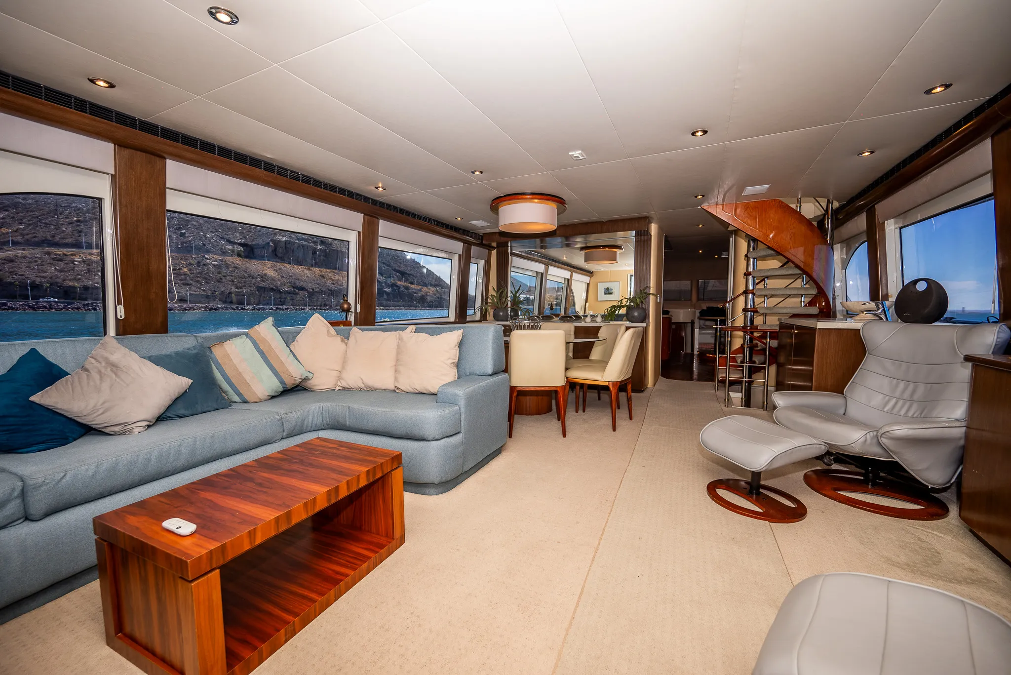 Cheoy Lee Bravo 82 Mijito · Yates México · La Paz BCS · Interior & Main Saloon 14