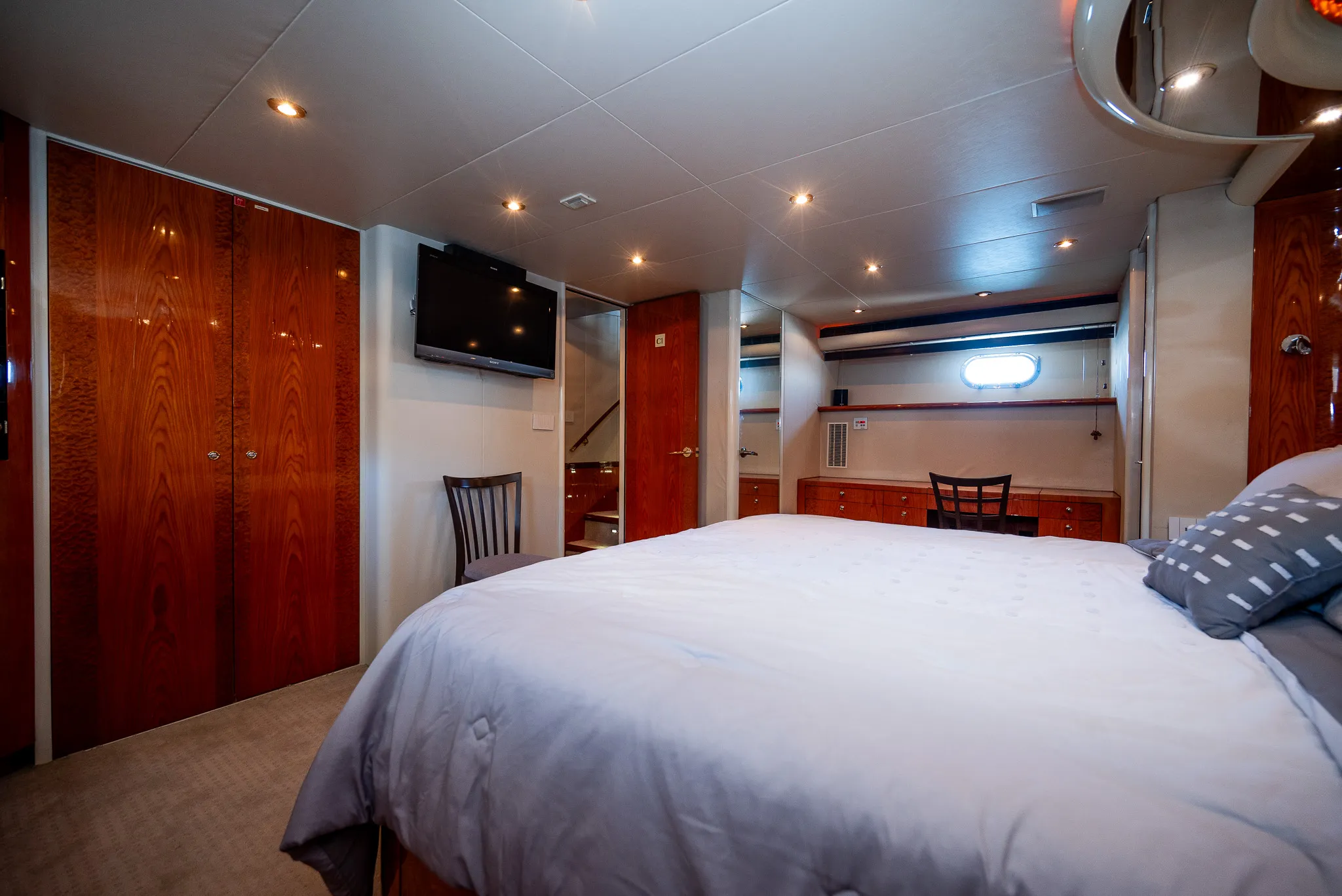 Cheoy Lee Bravo 82 Mijito · Yates México · La Paz BCS · Interior & Main Saloon 17