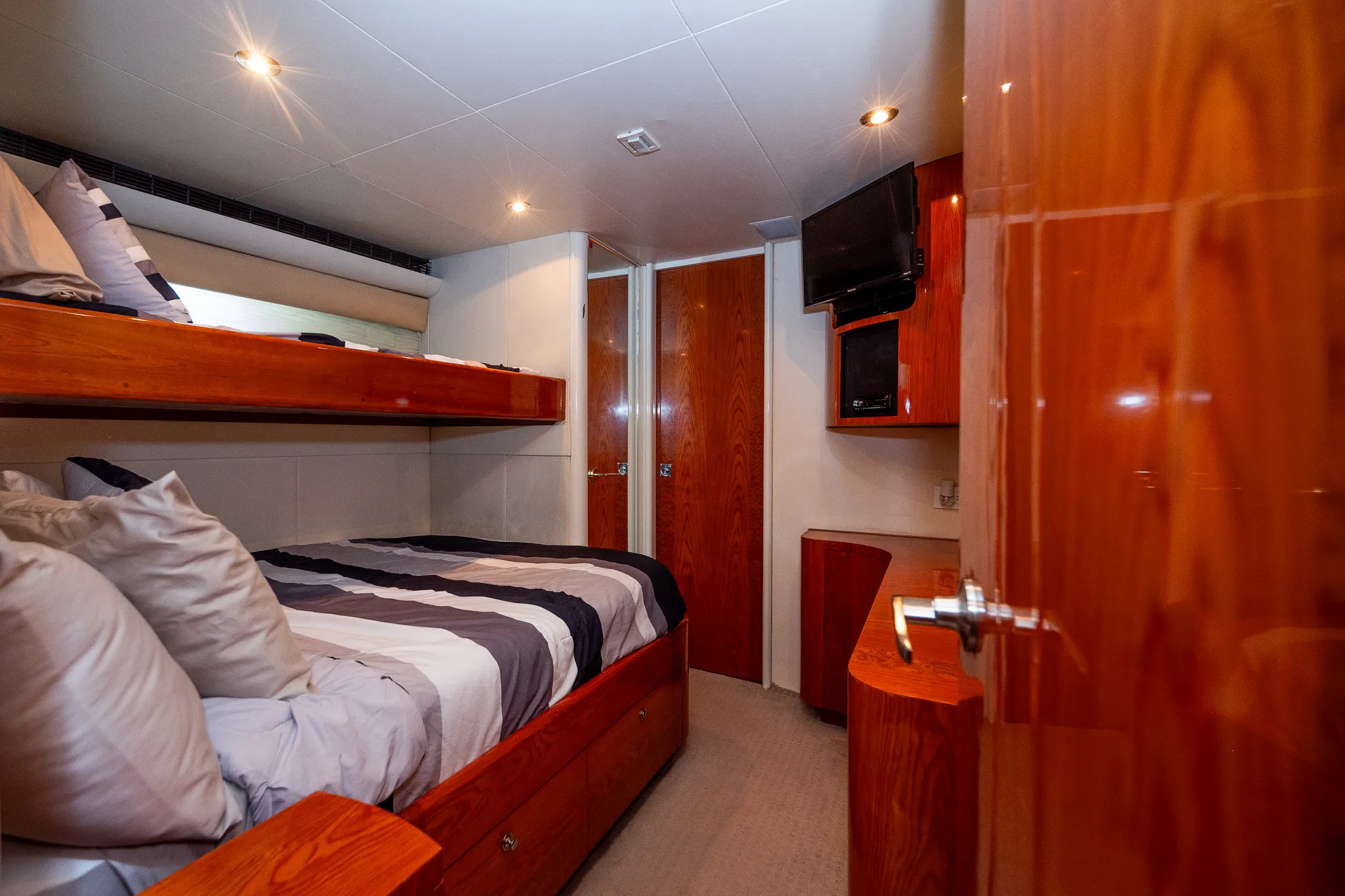 Cheoy Lee Bravo 82 Mijito · Yates México · La Paz BCS · Interior & Main Saloon 20