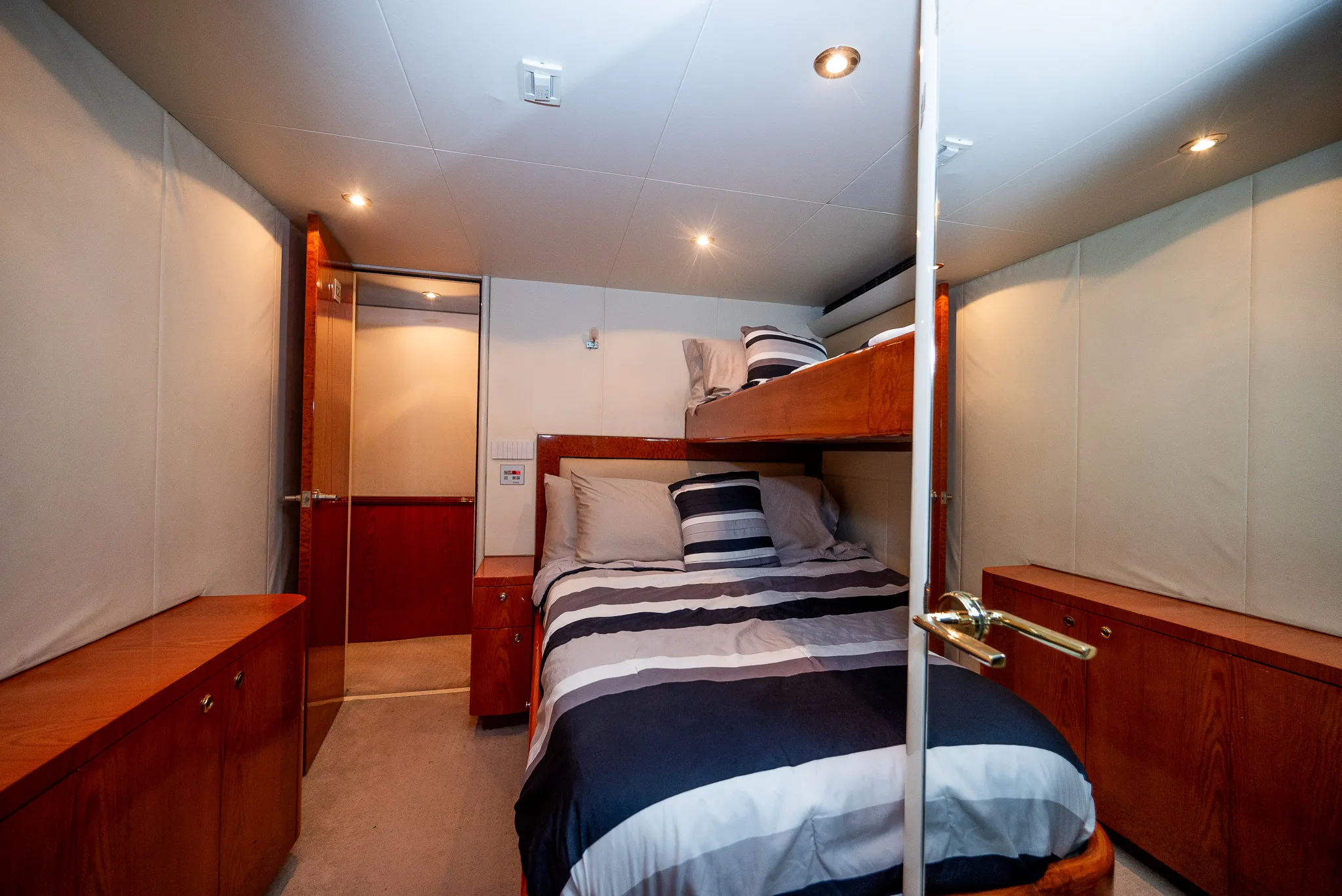 Cheoy Lee Bravo 82 Mijito · Yates México · La Paz BCS · Interior & Main Saloon 21