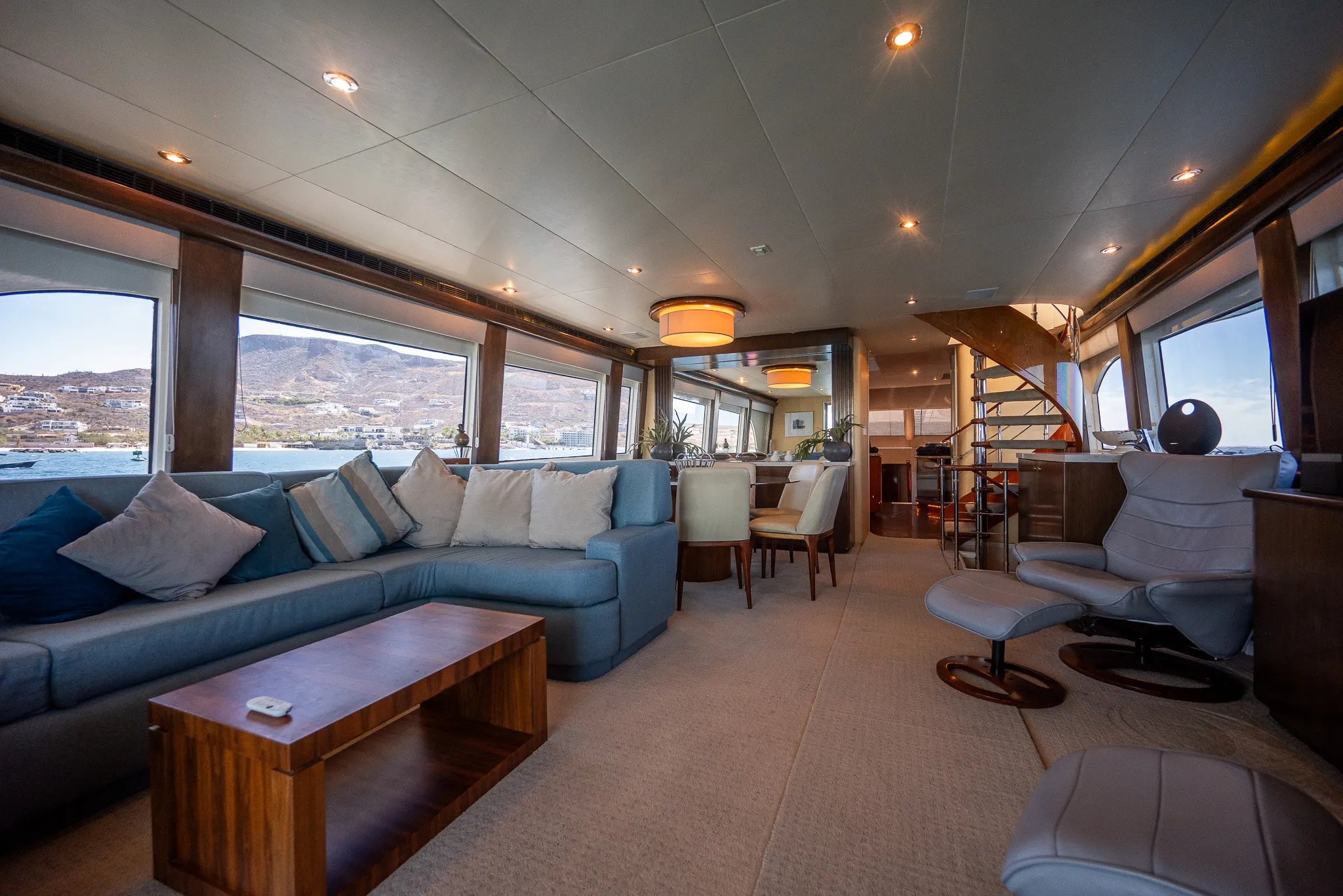 Cheoy Lee Bravo 82 Mijito · Yates México · La Paz BCS · Interior & Main Saloon 4