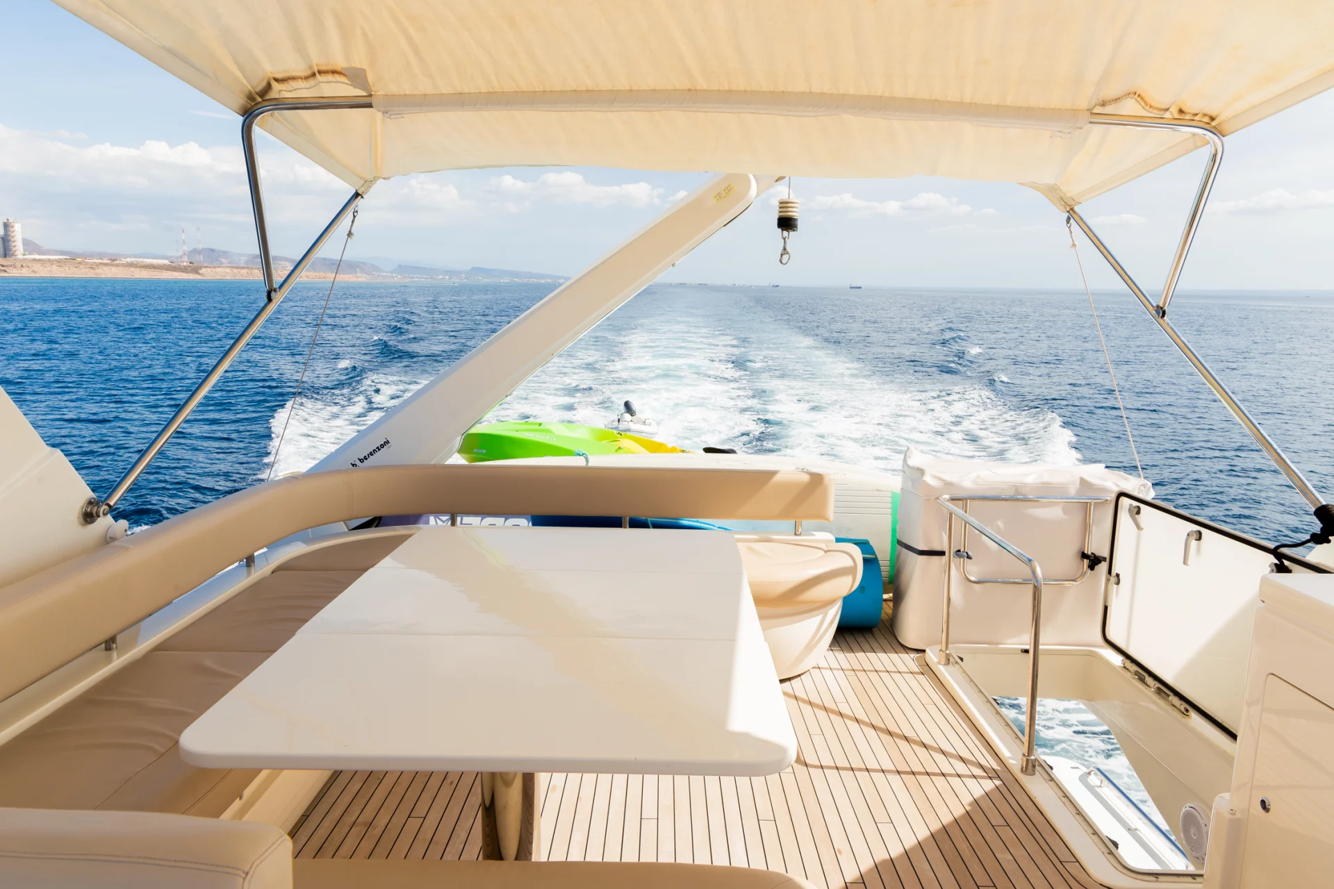 Motor Yacht de lujo 73 ft · Yates México · La Paz BCS