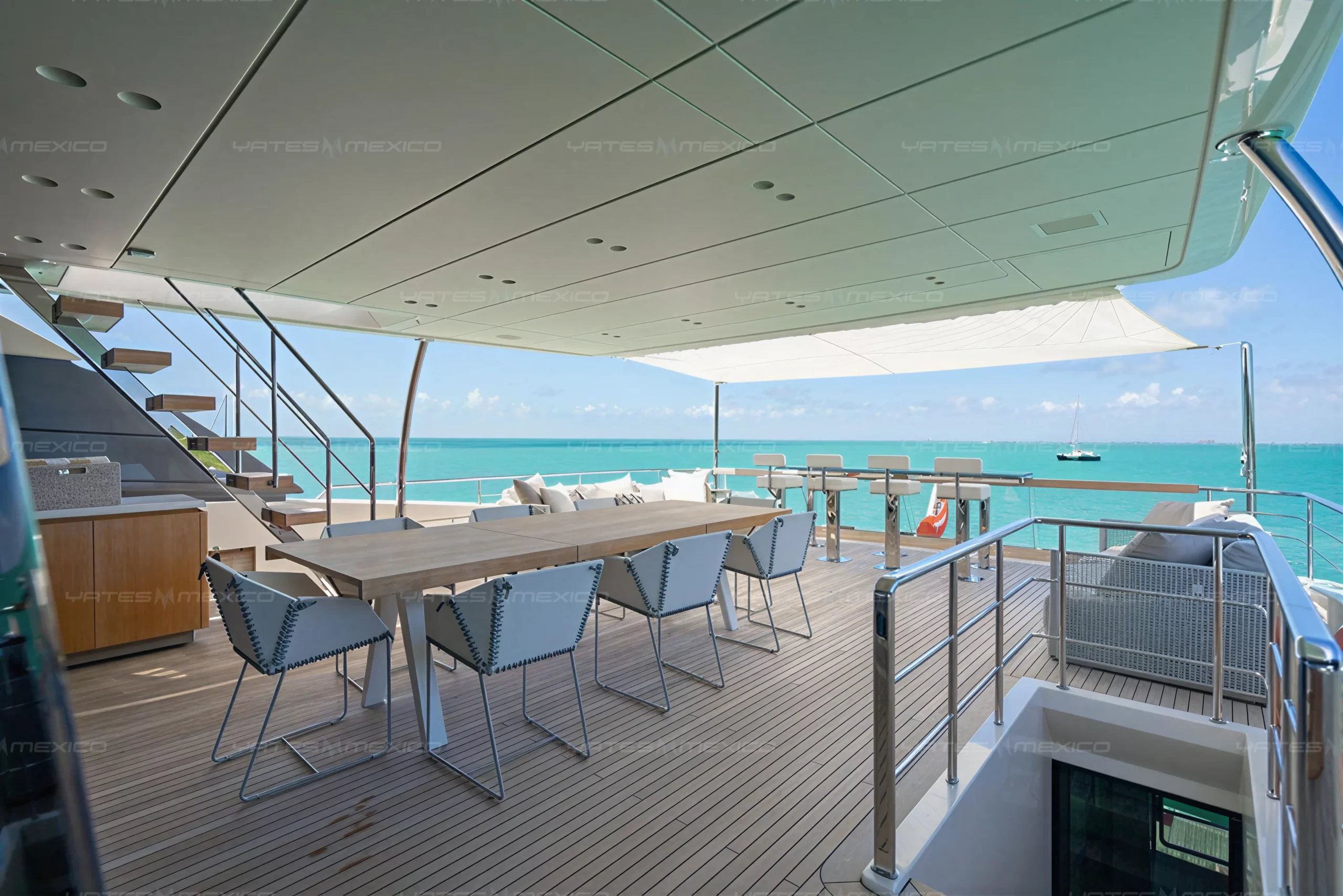 Aft deck
