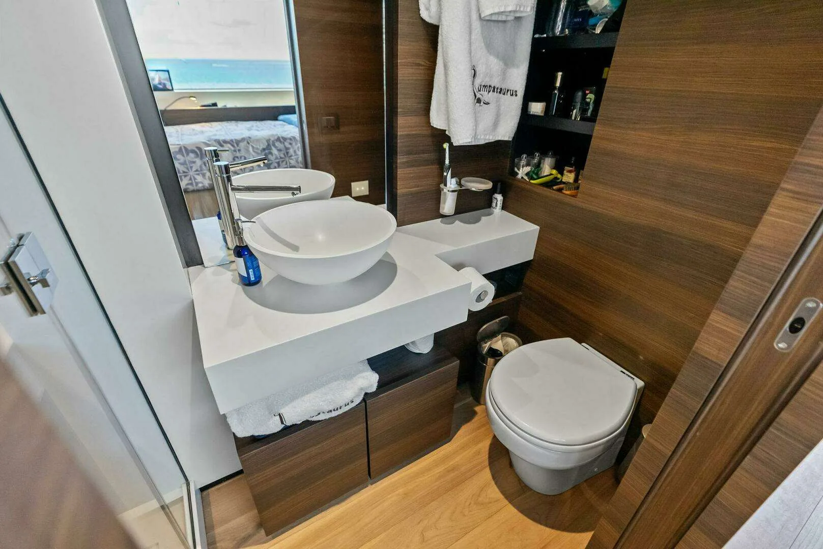 Custom Line Navetta 108 · Yate de lujo 108 ft · Yates México