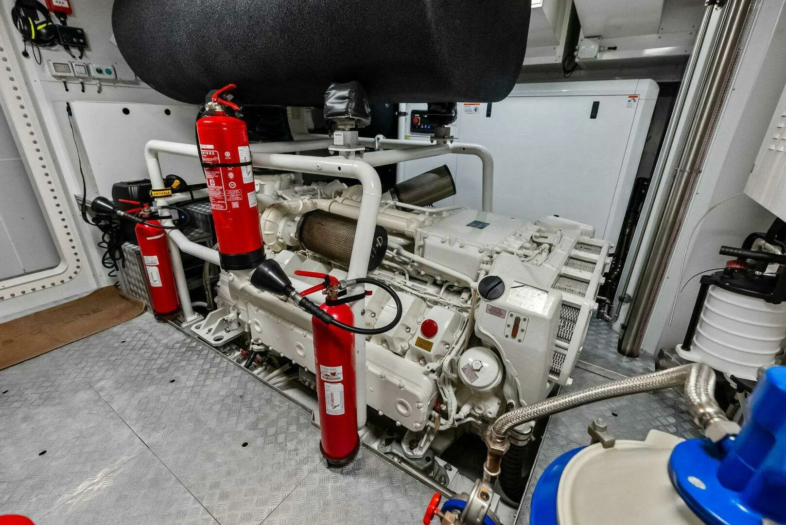 Custom Line Navetta 108 · Yate de lujo 108 ft · Yates México