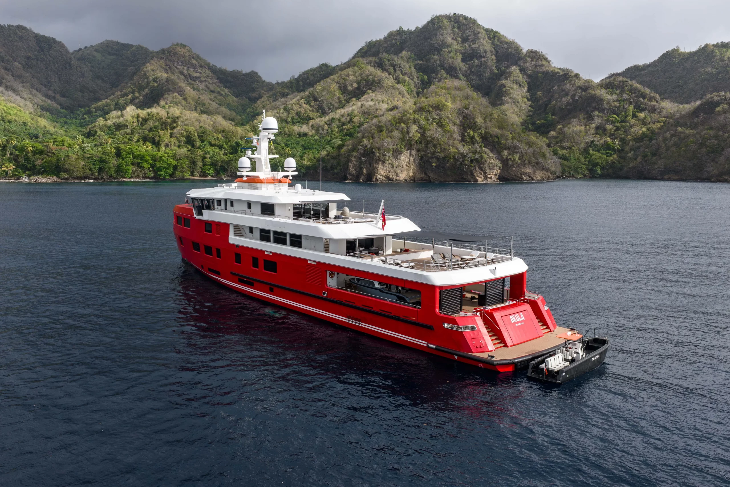 Explorer superyate Rossinavi 195' en venta · Yates México · Belice