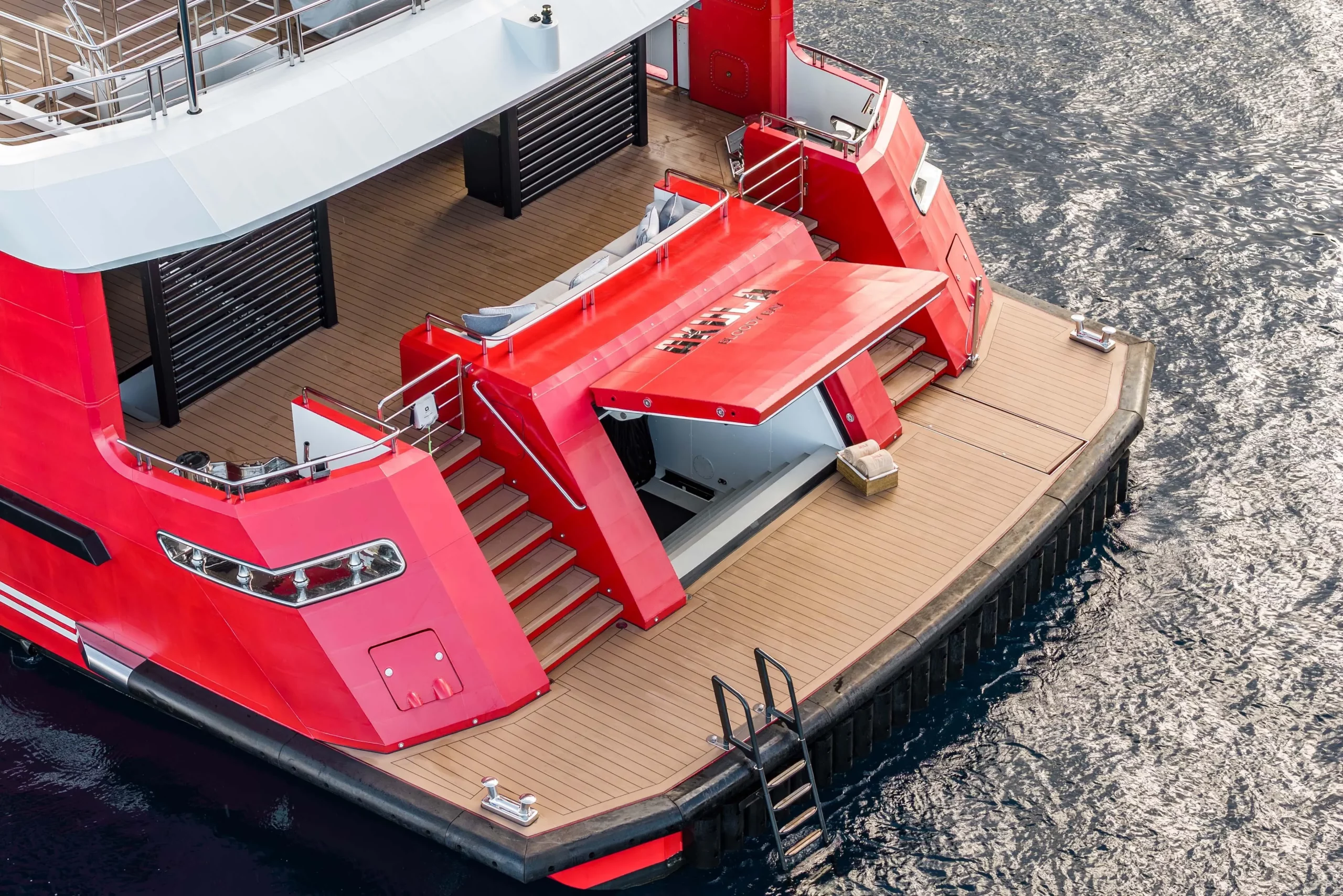 Explorer superyate Rossinavi 195' en venta · Yates México · Belice