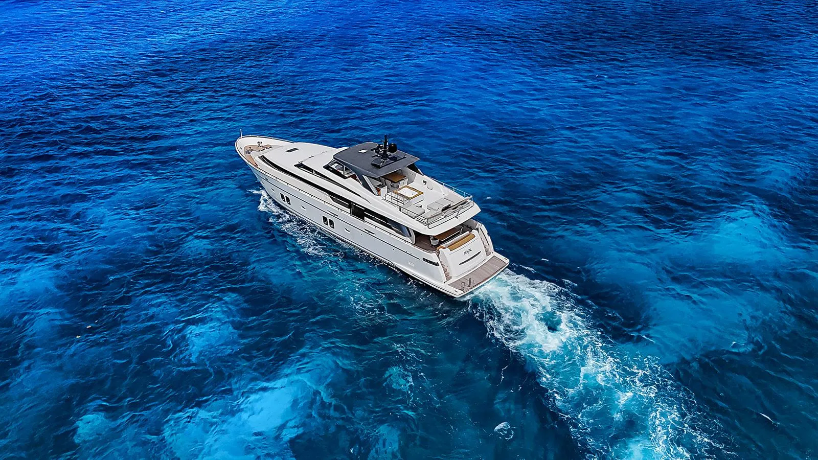 Sanlorenzo SL104 exterior lines en venta · Yates México · Cozumel