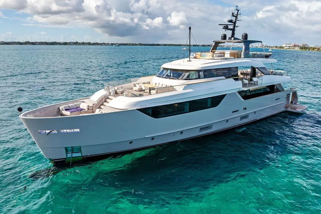 Sanlorenzo 118' en venta · Yates México