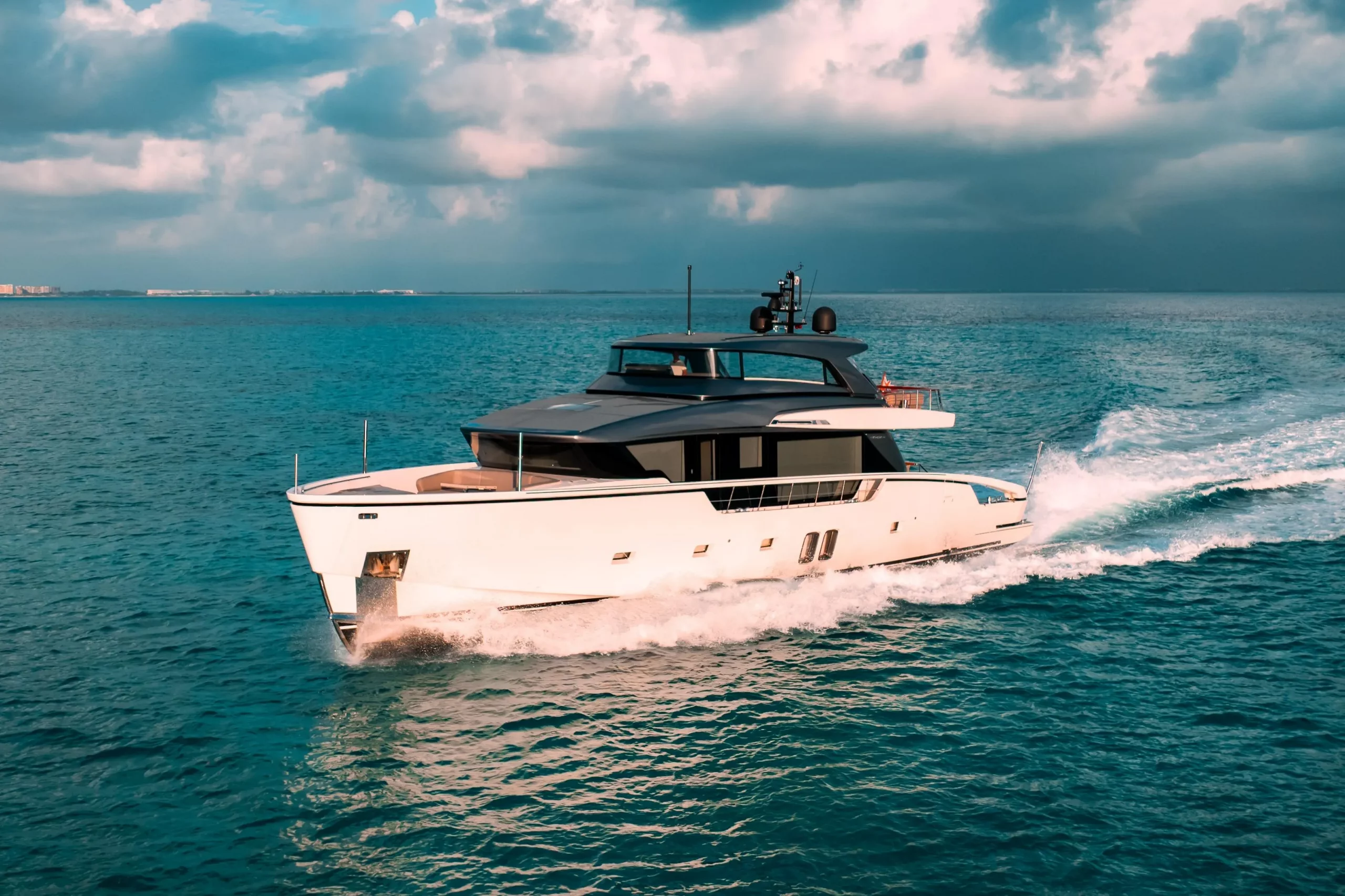 Sanlorenzo 88' en venta · Yates México · Cancún