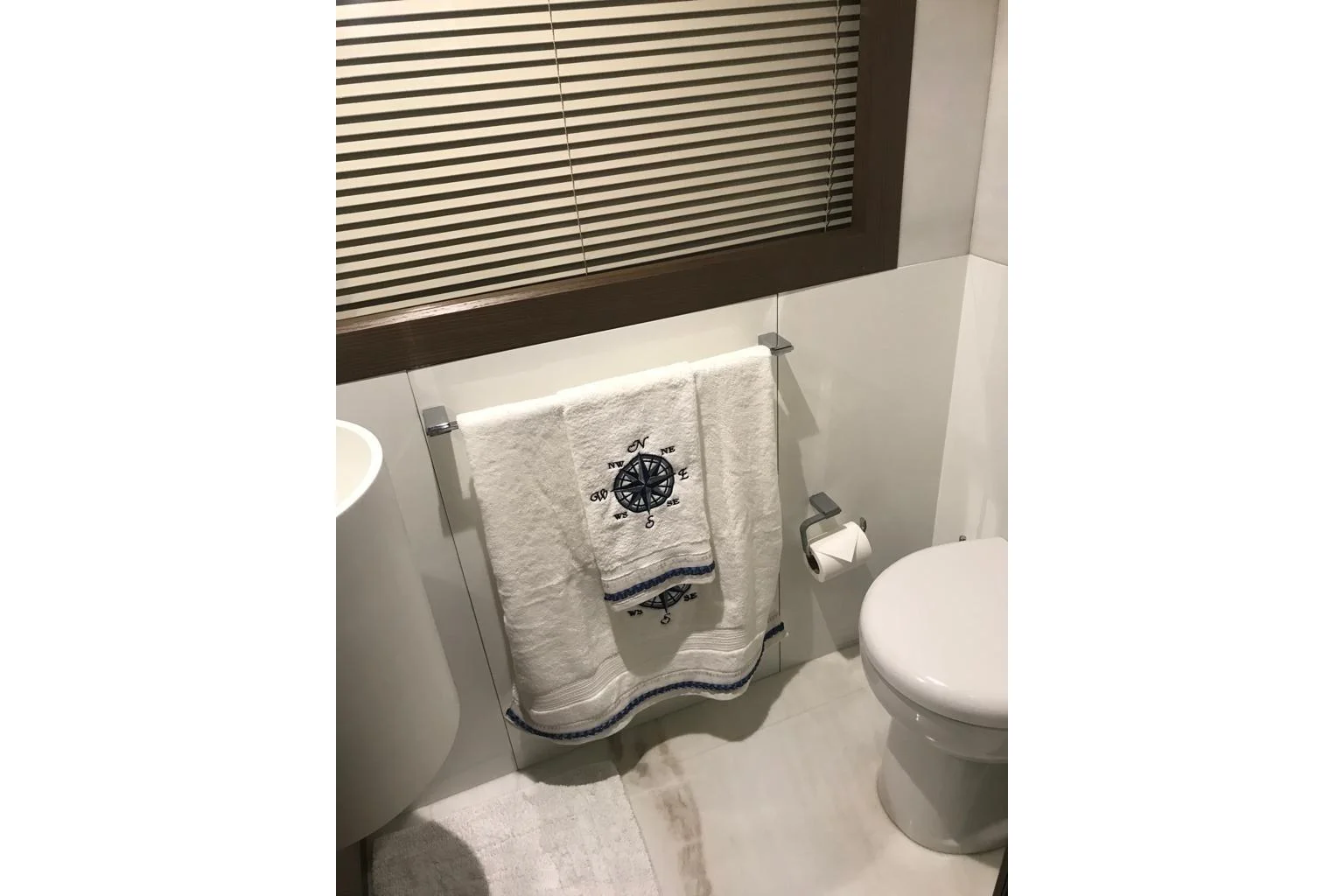 Custom Line 100 · Yate en venta en Panamá · Yates México