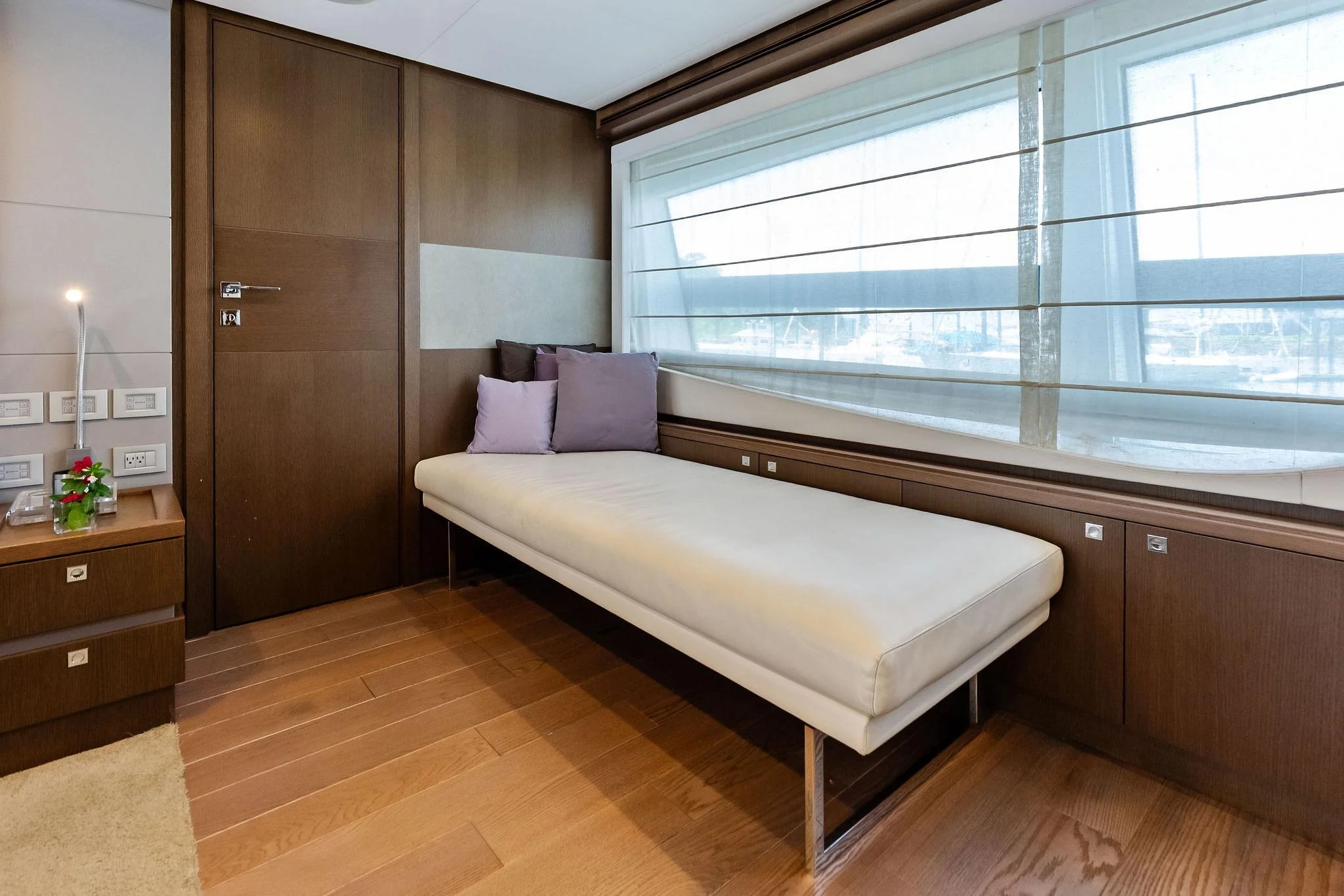 Custom Line 100 · Yate en venta en Panamá · Yates México