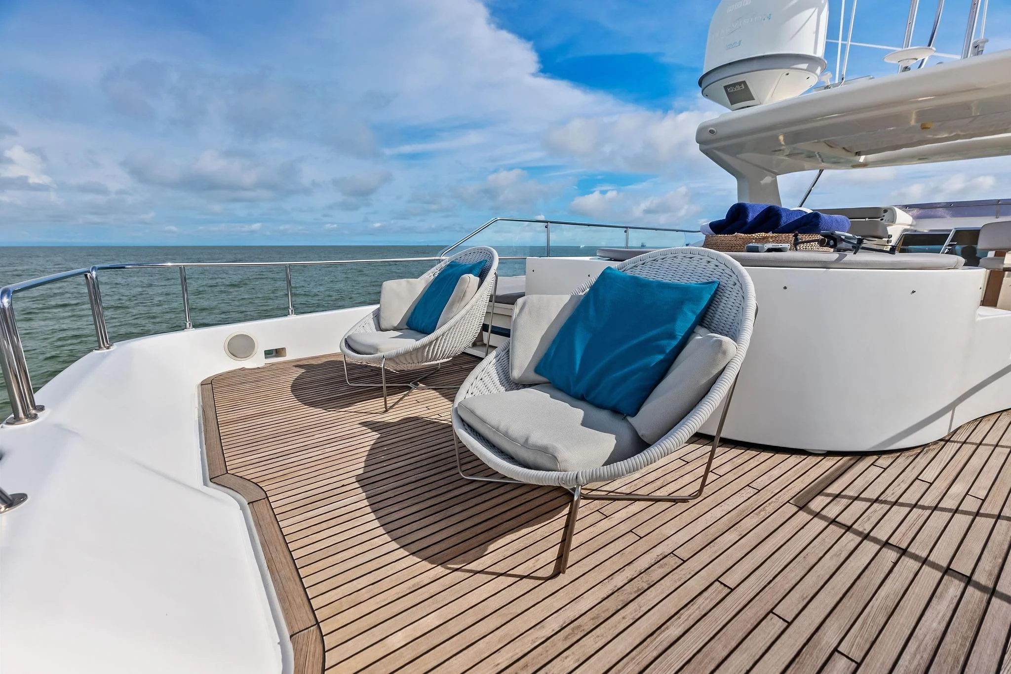 Custom Line 100 · Yate en venta en Panamá · Yates México