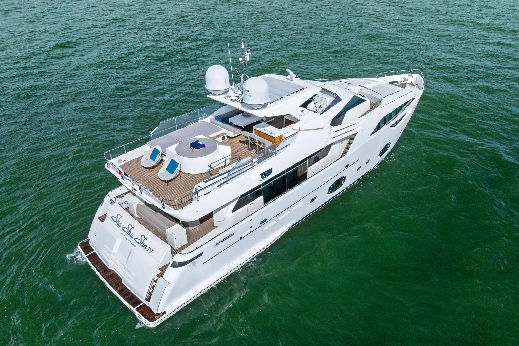Custom Line 100 · Yate en venta en Panamá · Yates México