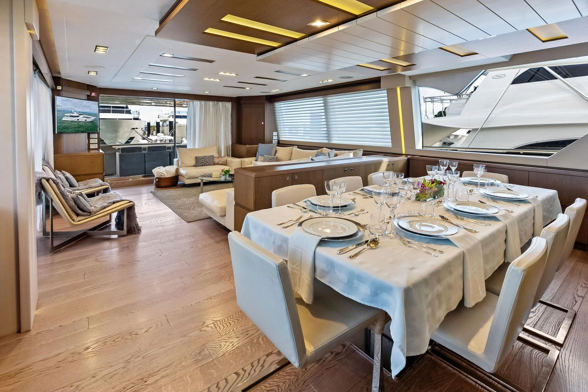 Custom Line 100 · Yate en venta en Panamá · Yates México