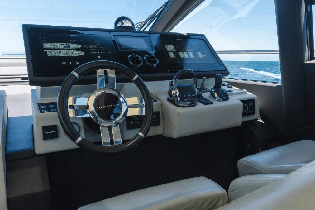 Azimut 60' en venta · Yates México