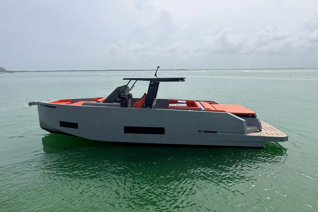 2025 De Antonio Yachts D42 en venta en Cancún, Quintana Roo, México