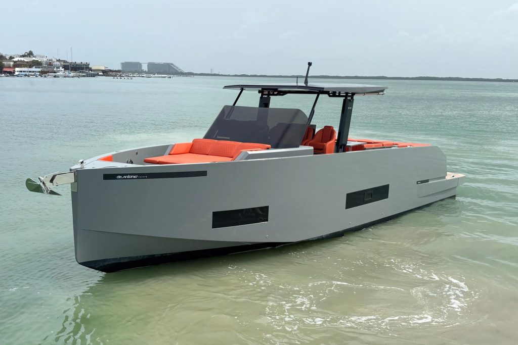 2025 De Antonio Yachts D42 en venta en Cancún, Quintana Roo, México