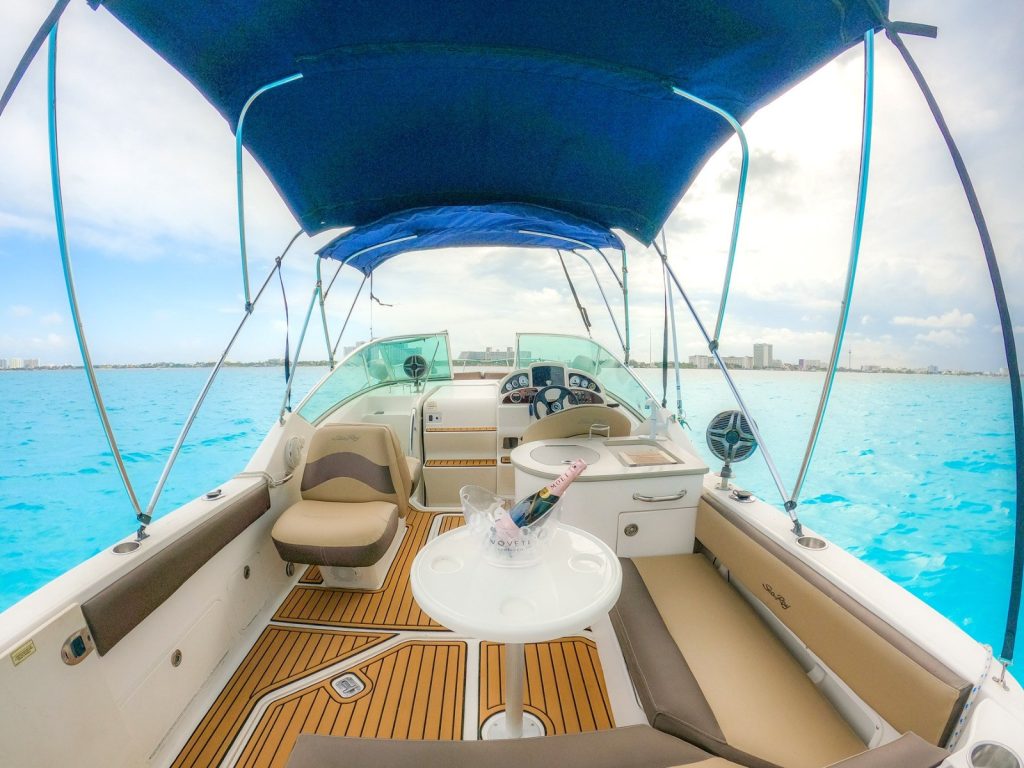 2008 Sea Ray 28 pies en venta en Zona Hotelera, Isla Dorada, Quintana Roo, México